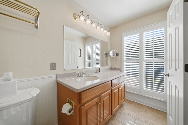 Building Photo - Resort Style Living - KINGSMILL (Graves Ordinary)