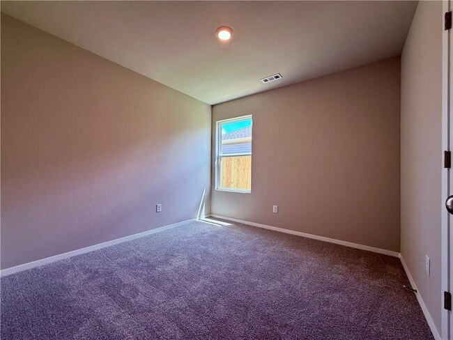 Building Photo - 2512 E Foxbury St