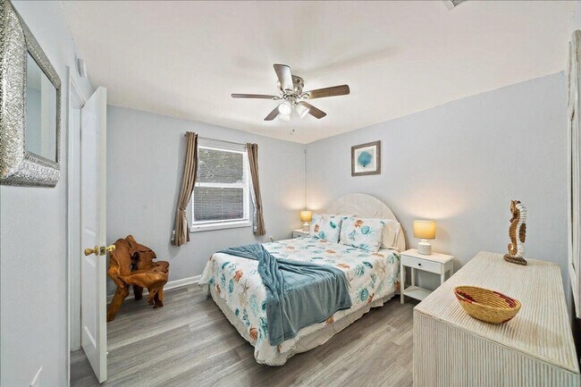 Building Photo - 140 McLeod St