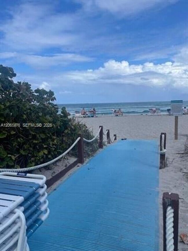 Building Photo - 2080 S Ocean Dr