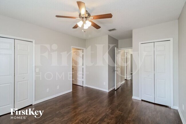 Building Photo - 3332 Rogue St