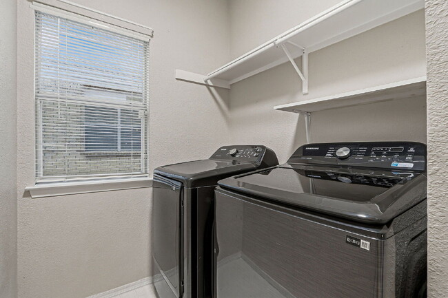 Building Photo - For Rent – 3 Bedroom, 2.5 Bath Home with Mountain Views & Refrigerated Air