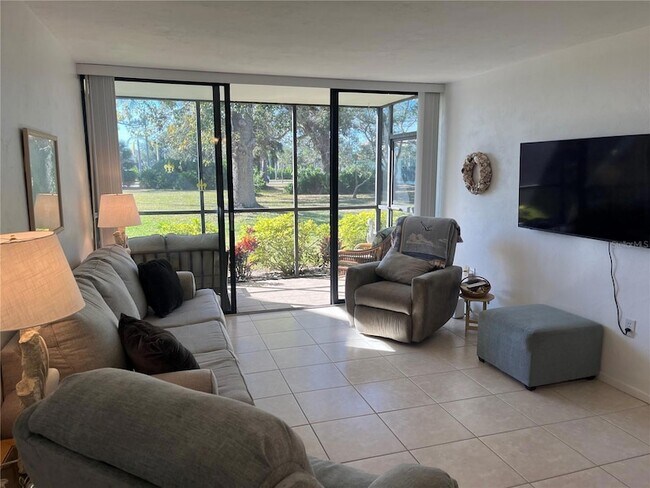 Building Photo - 612 Bird Bay Dr S