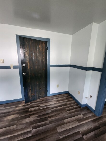 Building Photo - 70 Market St