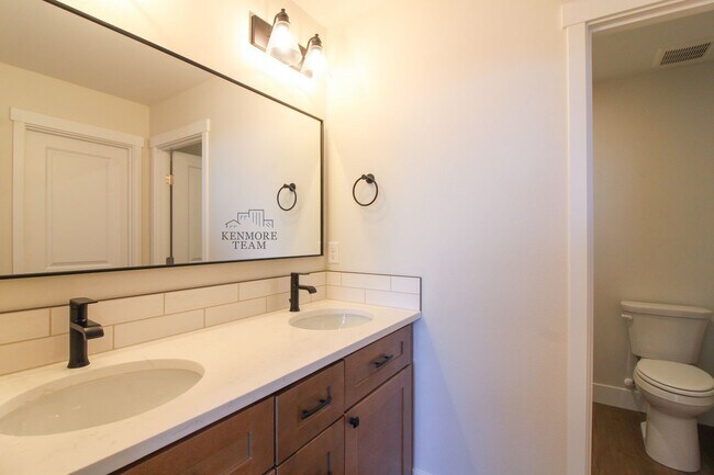 Building Photo - New Construction! 3 Bed/2.5 Bath in Pasco