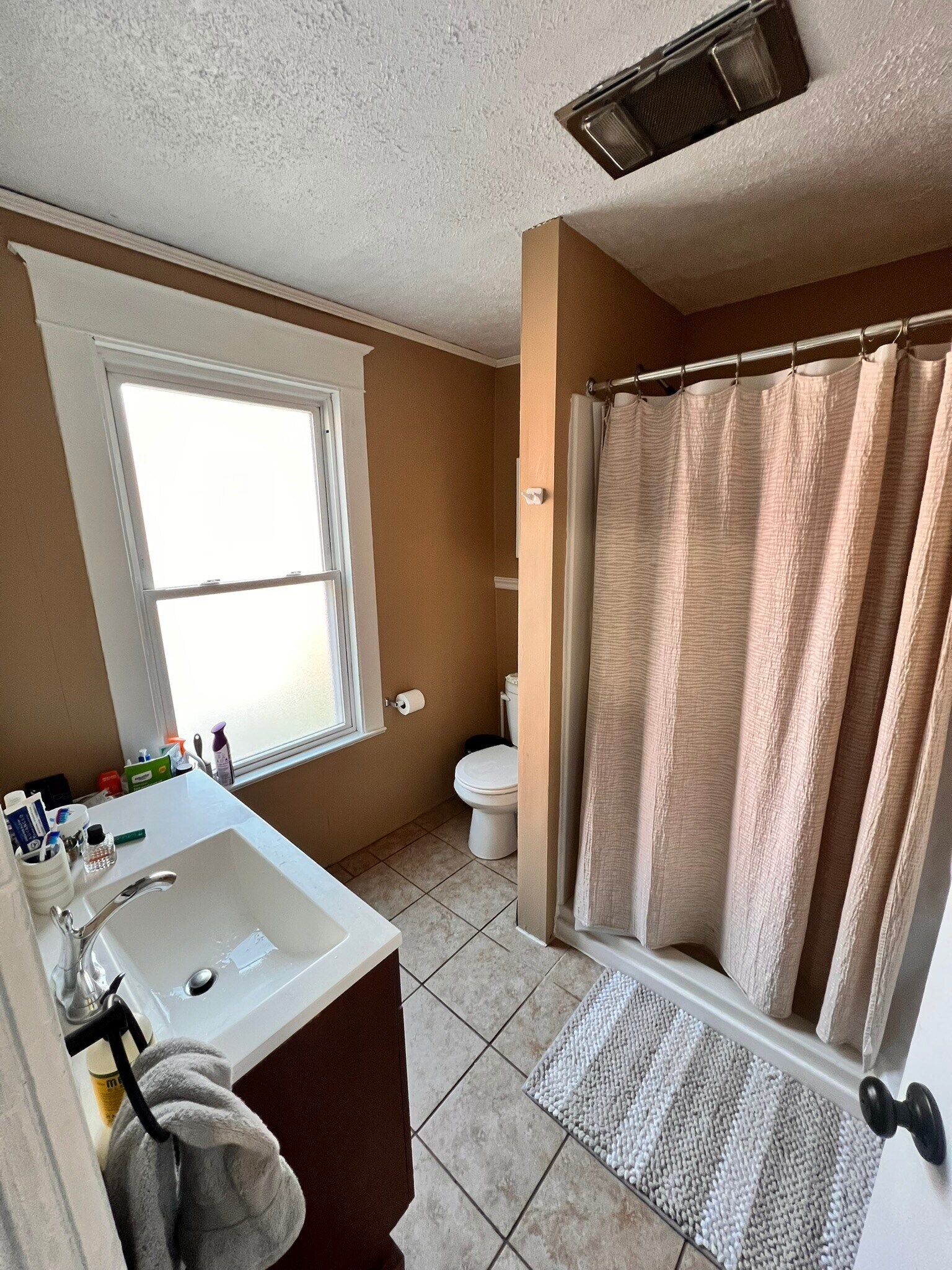 Building Photo - 29 Forest Pl