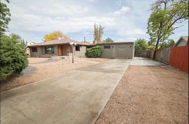 Building Photo - 430 N 16th St