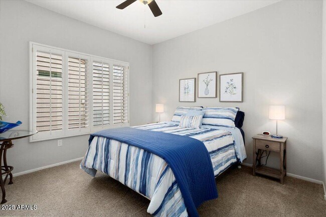 Building Photo - 16232 W Tapatio Dr