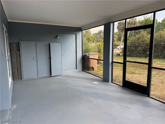 Building Photo - 345 Georgia Ln