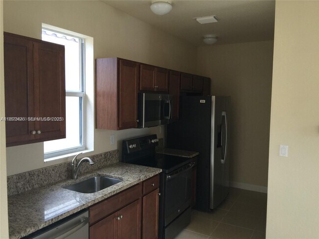 Building Photo - 17105 SW 96th St