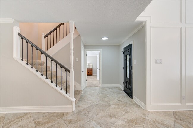 Building Photo - 1535 Hannington Dr