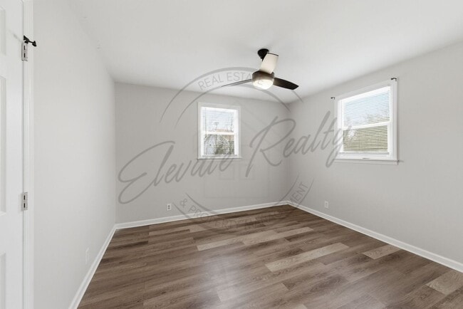 Building Photo - Two Bedroom Ranch Duplex in Hermitage with Updates and on Special!