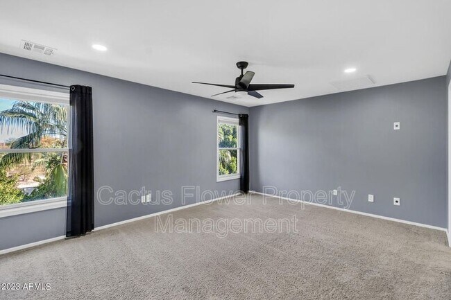 Building Photo - 5625 S 21st Pl