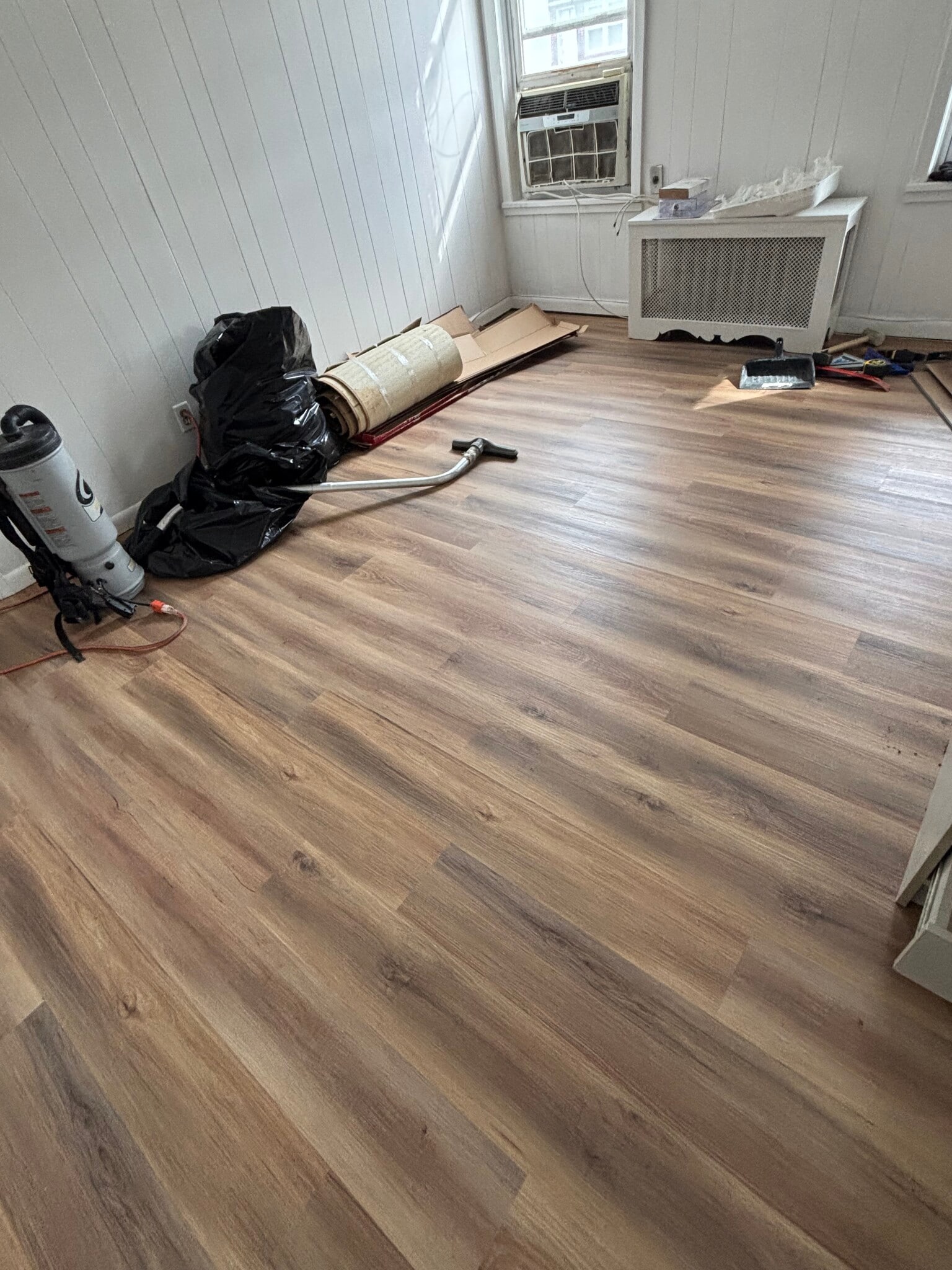 Building Photo - 10 Anderson St