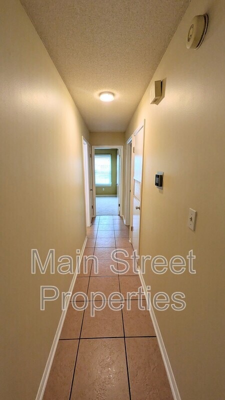 Building Photo - 7171 N 9th Ave
