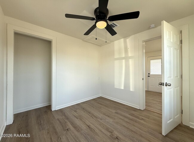 Building Photo - 801 Cleveland St