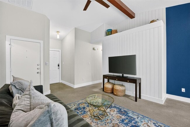 Building Photo - 1182 Waller St