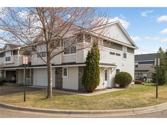 Building Photo - 15650 60th Ave N