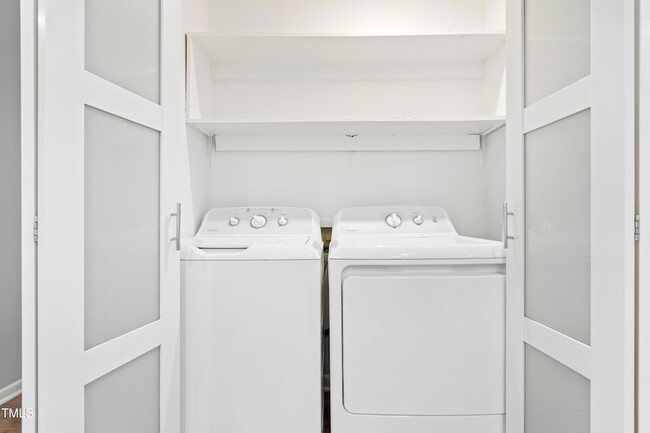 Building Photo - 1212 Pender St