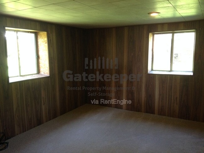 Building Photo - 695 Georgia Ave