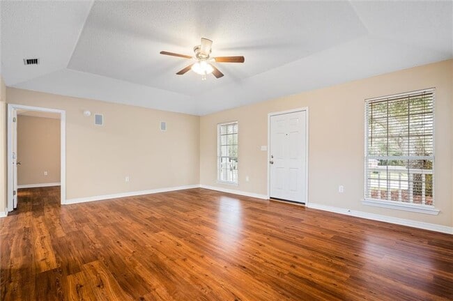 Building Photo - 7245 Pecan Terrace Dr