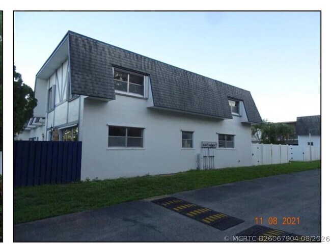 Building Photo - 6796 SW 40th St