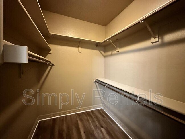 Building Photo - Jack Finney Blvd 6921 - 1