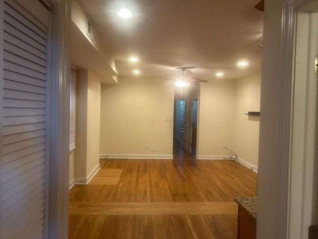 Building Photo - 2409 Floyd Ave