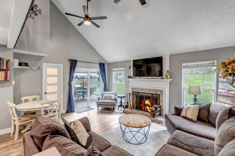 Building Photo - 573 Entrada Dr