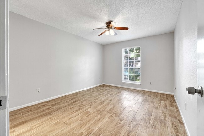 Building Photo - 2800 Jeanetta St