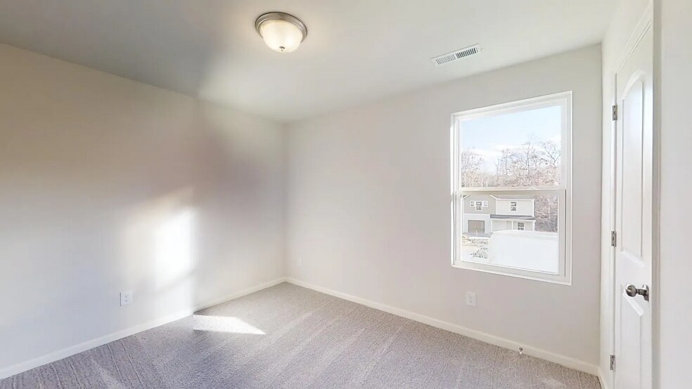 Building Photo - 1516 Tamarino Dr