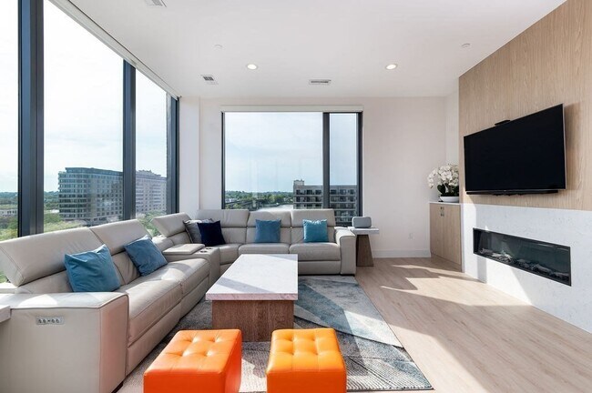 Building Photo - 60 Quincy Shore Dr