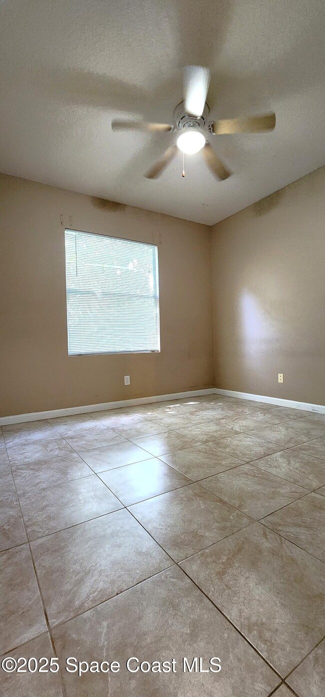 Building Photo - 3837 Mt Carmel Ln