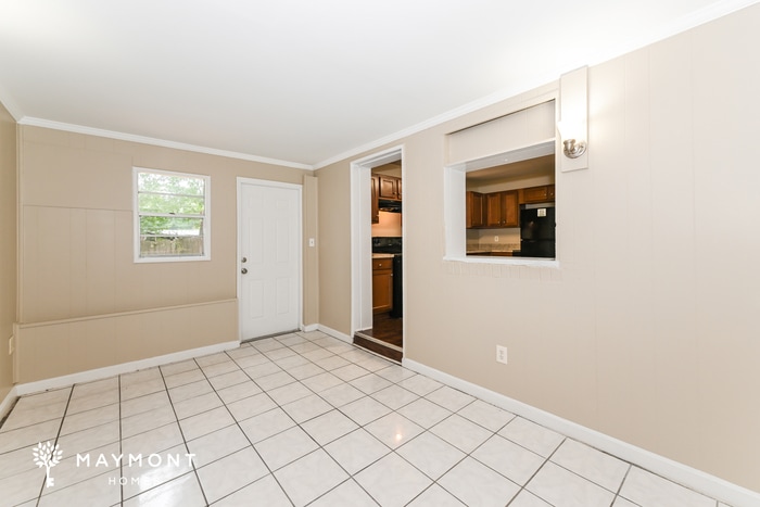 Building Photo - 6316 Solandra Dr