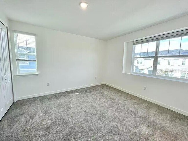 Building Photo - 12072 Via Caselli Ln