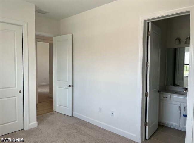 Building Photo - 15257 Zeno Wy