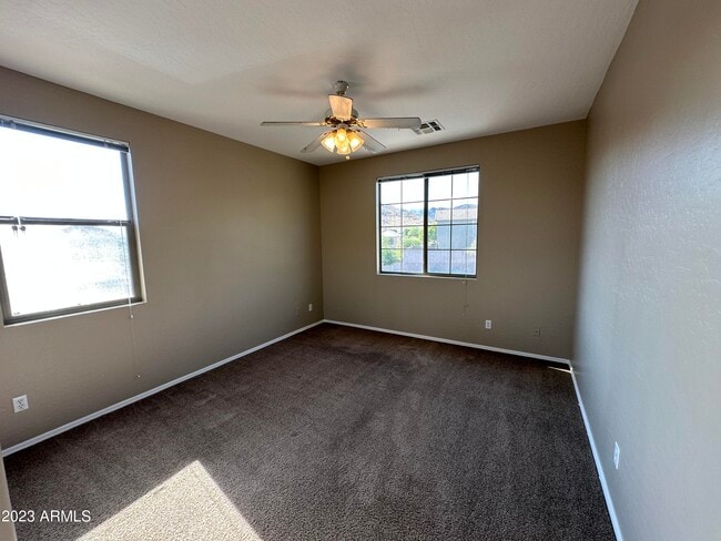Building Photo - 16914 S Cedarwood Ln