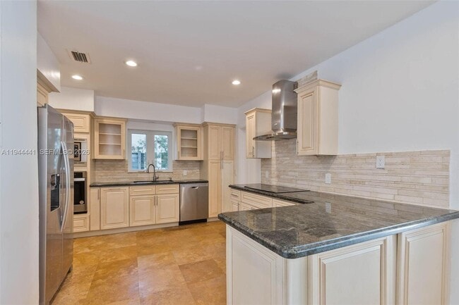 Building Photo - 680 NE 57th St