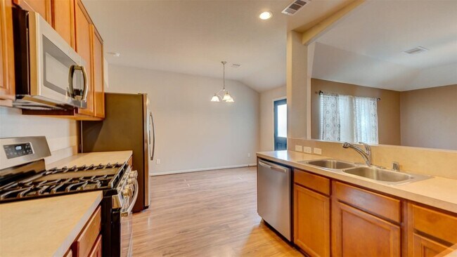 Building Photo - 2831 Lockeridge Bend Dr