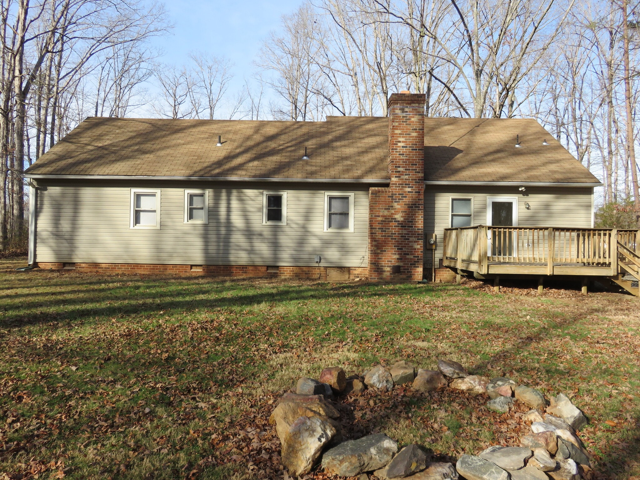 Building Photo - 4261 Old Buckingham Rd