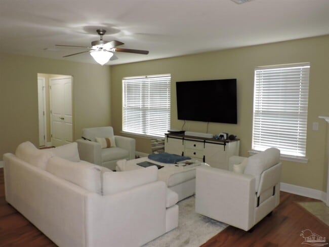 Building Photo - 3885 Weatherstone Cir