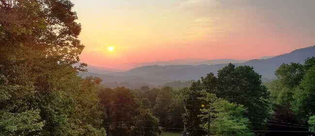 Building Photo - 277 Echo Ridge Rd