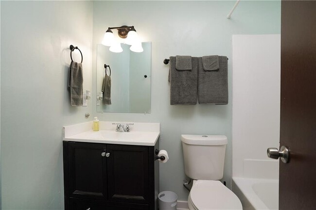 Building Photo - 5444 Glen Haven Dr