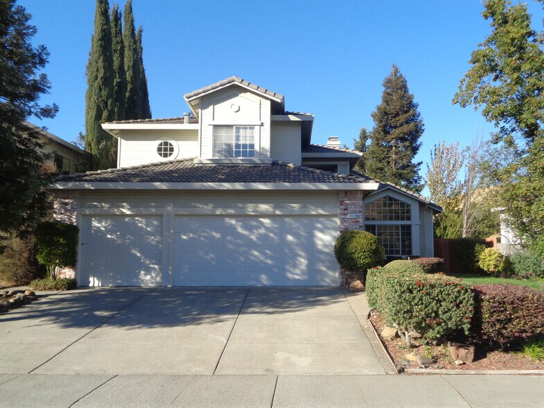 Primary Photo - 3212 Bear Creek Dr