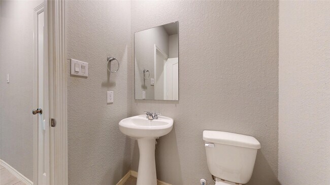 Building Photo - 24702 Crimson Pine Dr