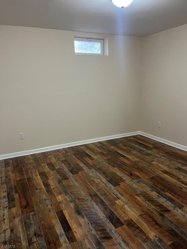 Building Photo - 196 Winding Hill Dr