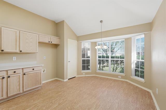 Building Photo - 9229 Chesapeake Ln