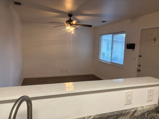 Building Photo - 1166 West Ct