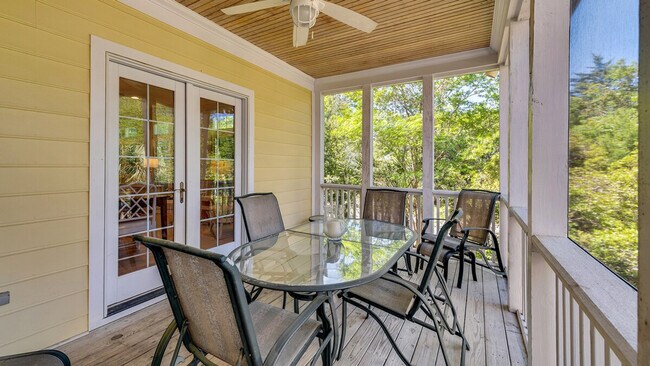 Building Photo - 94 Ballyhoo St