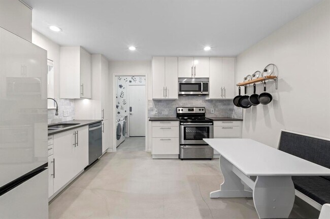 Building Photo - 1245 Spyglass Dr